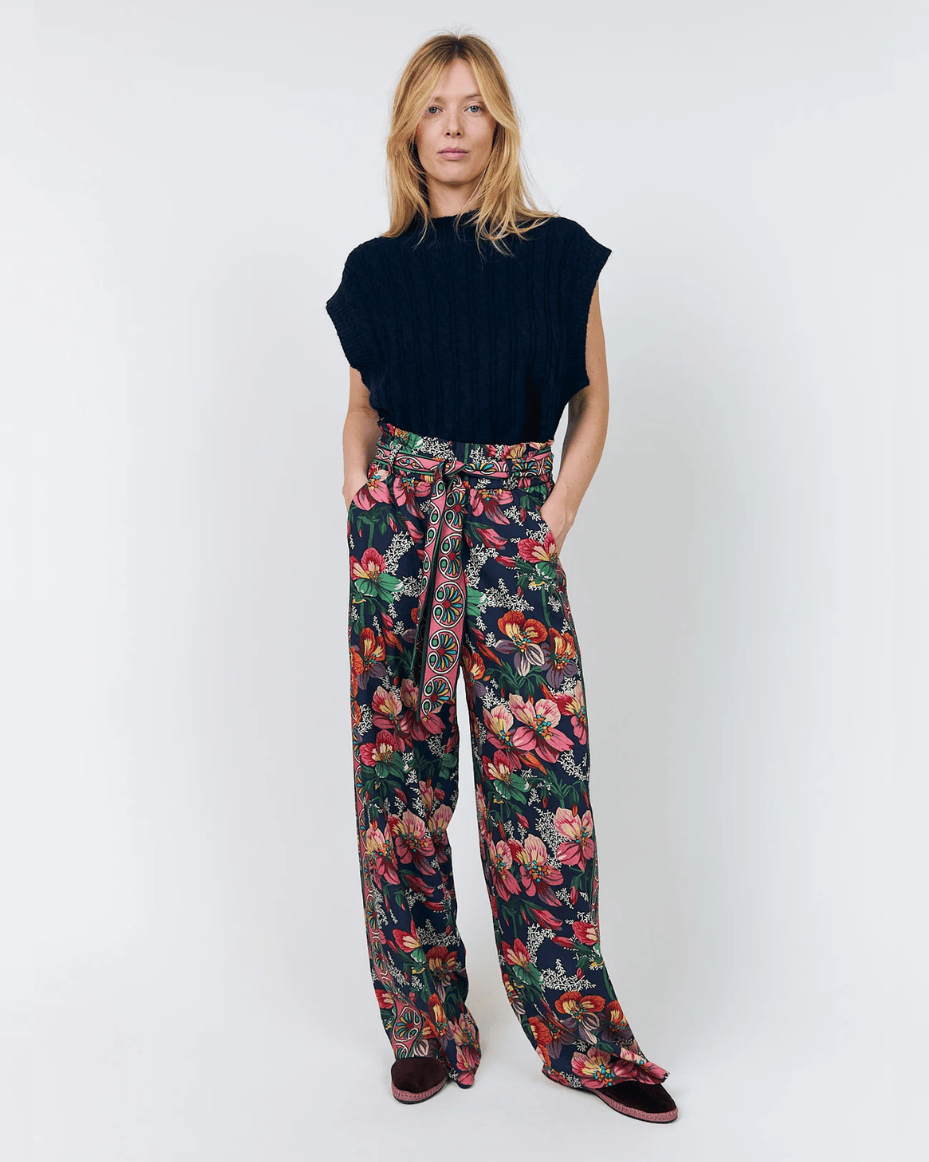 Lollys Laundry Finn Knit Vest SL in Dark Navy