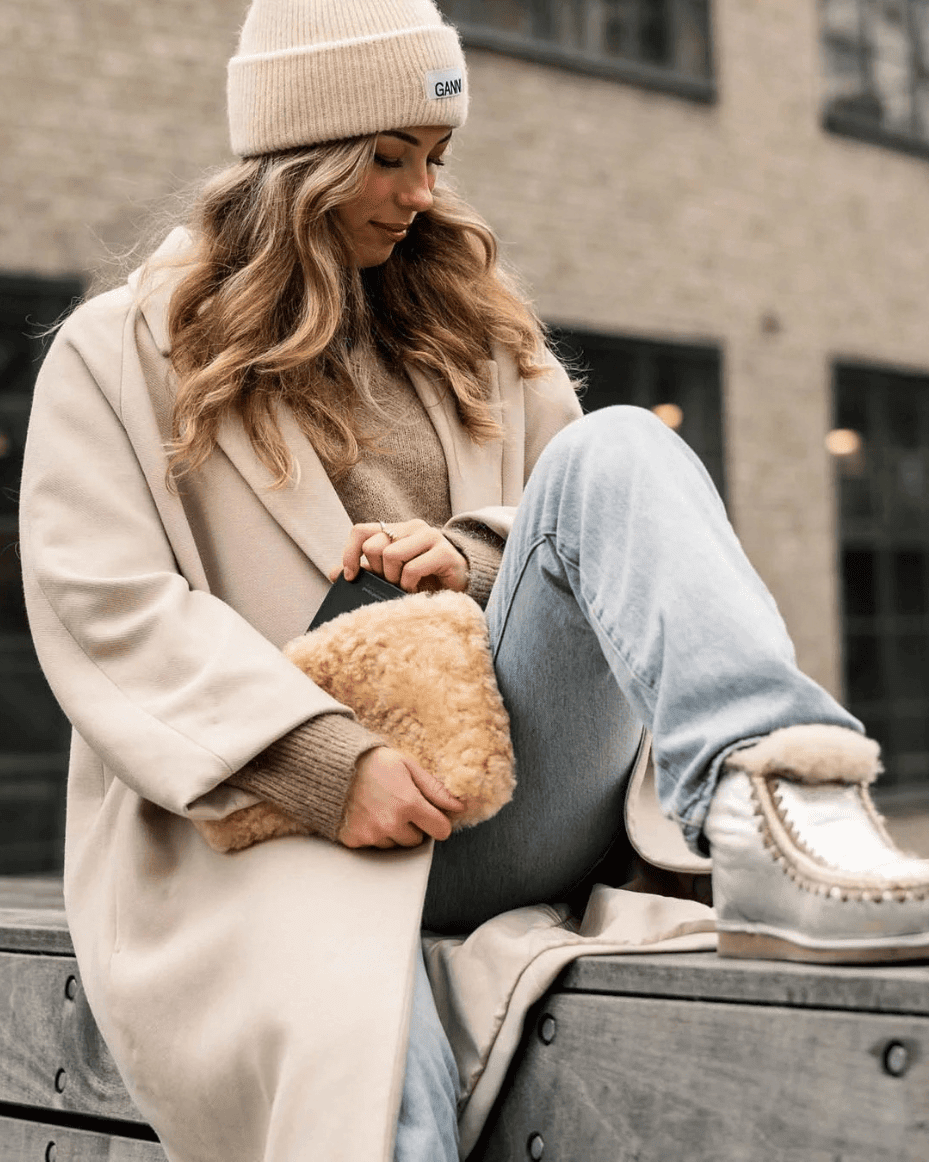 Shepherd of Sweden Ally Sheepskin Bag 30x20cm in Chestnut - SHEPHERD OF SWEDEN - Luxe Leopard