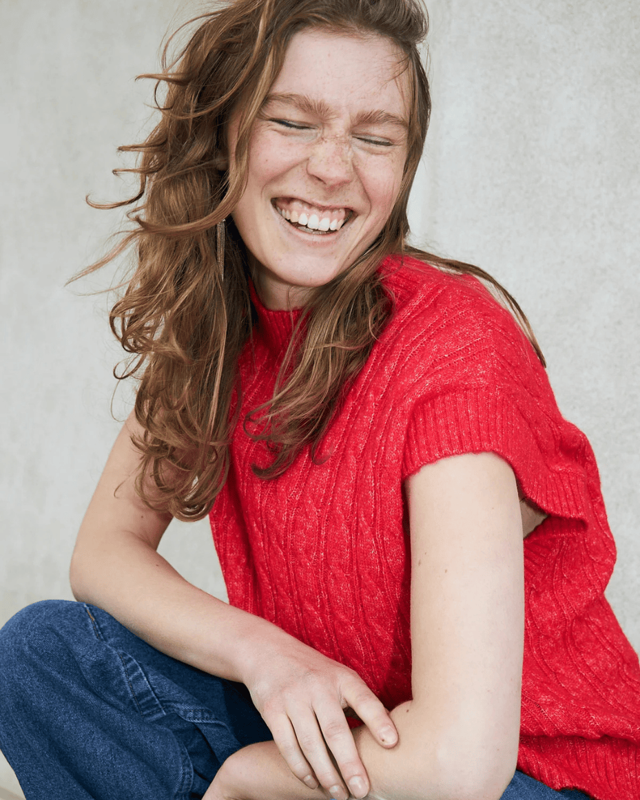 Lollys Laundry Finn Knit Vest SL in Red
