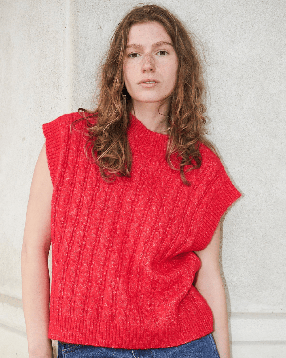 Lollys Laundry Finn Knit Vest SL in Red