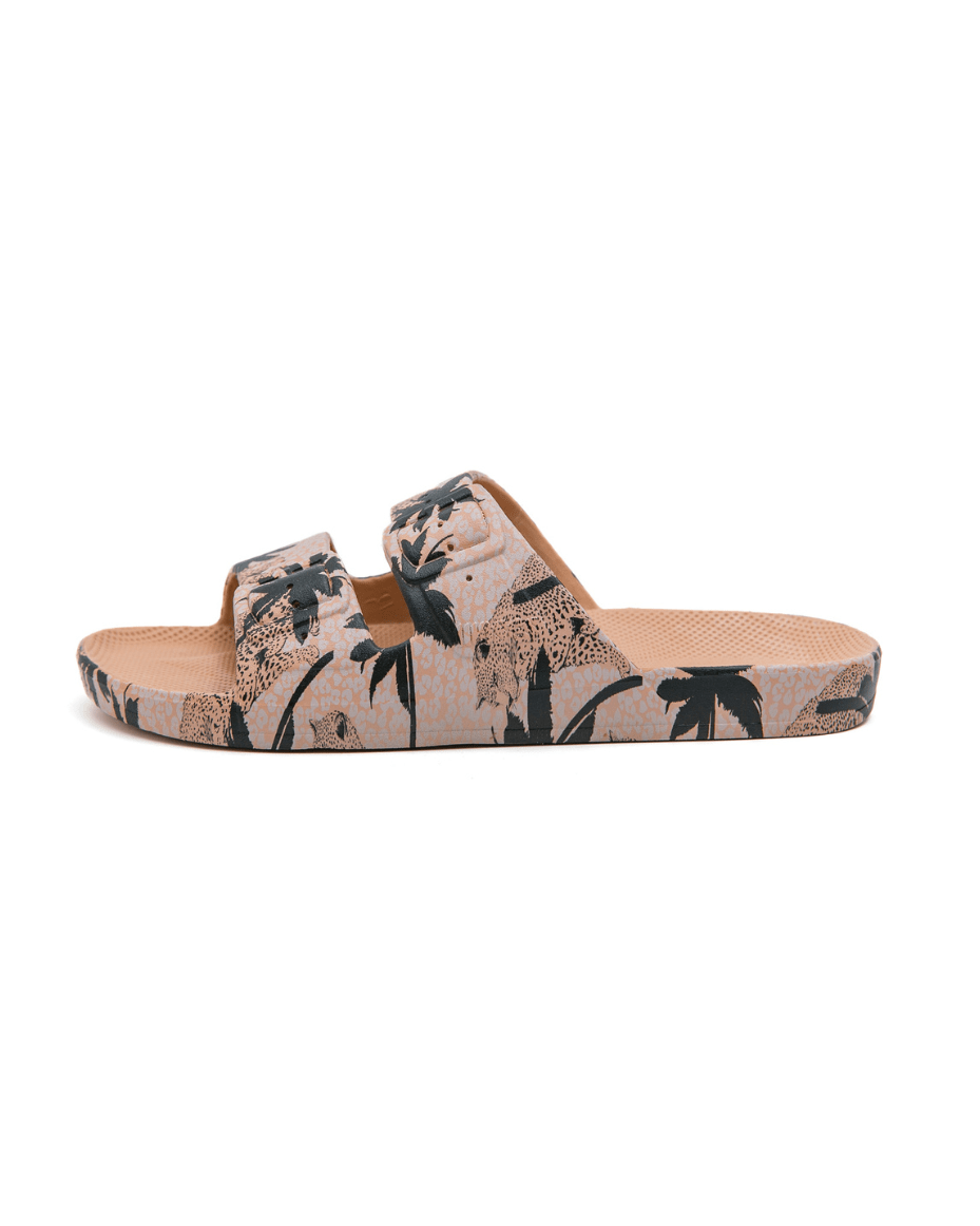 Freedom Moses Jungle Camel Sliders - Luxe Leopard