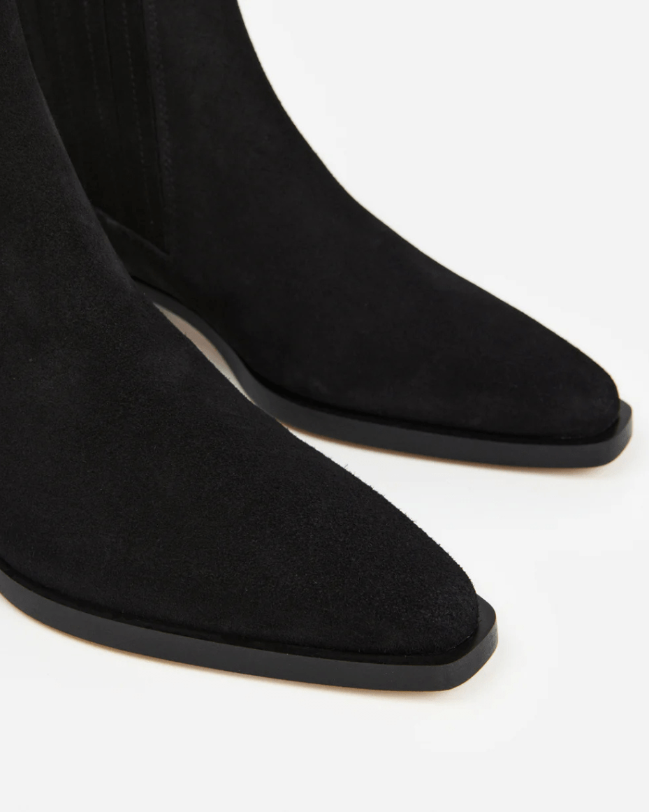 Flattered Indigo Suede Black - FLATTERED - Luxe Leopard