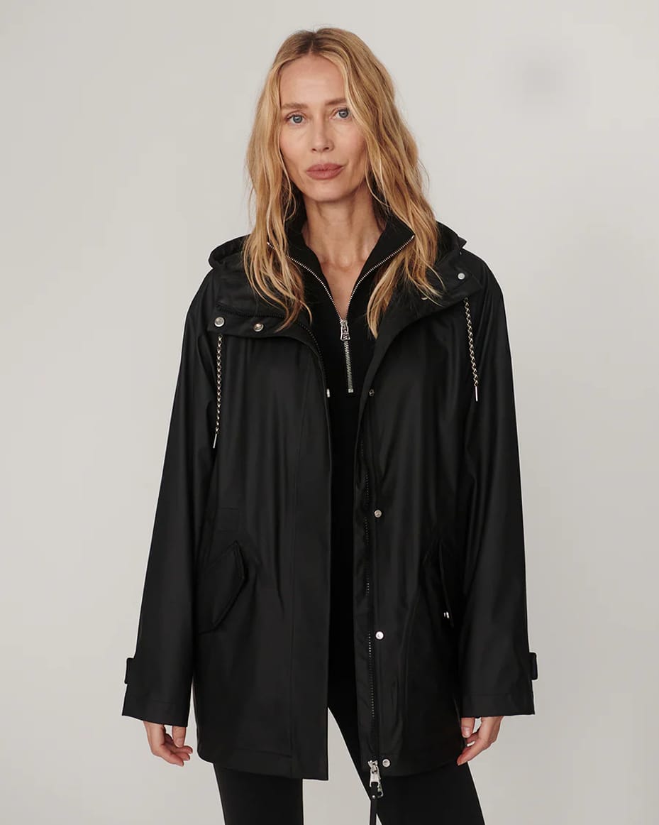 Varley Orlen Short Rain Jacket Black