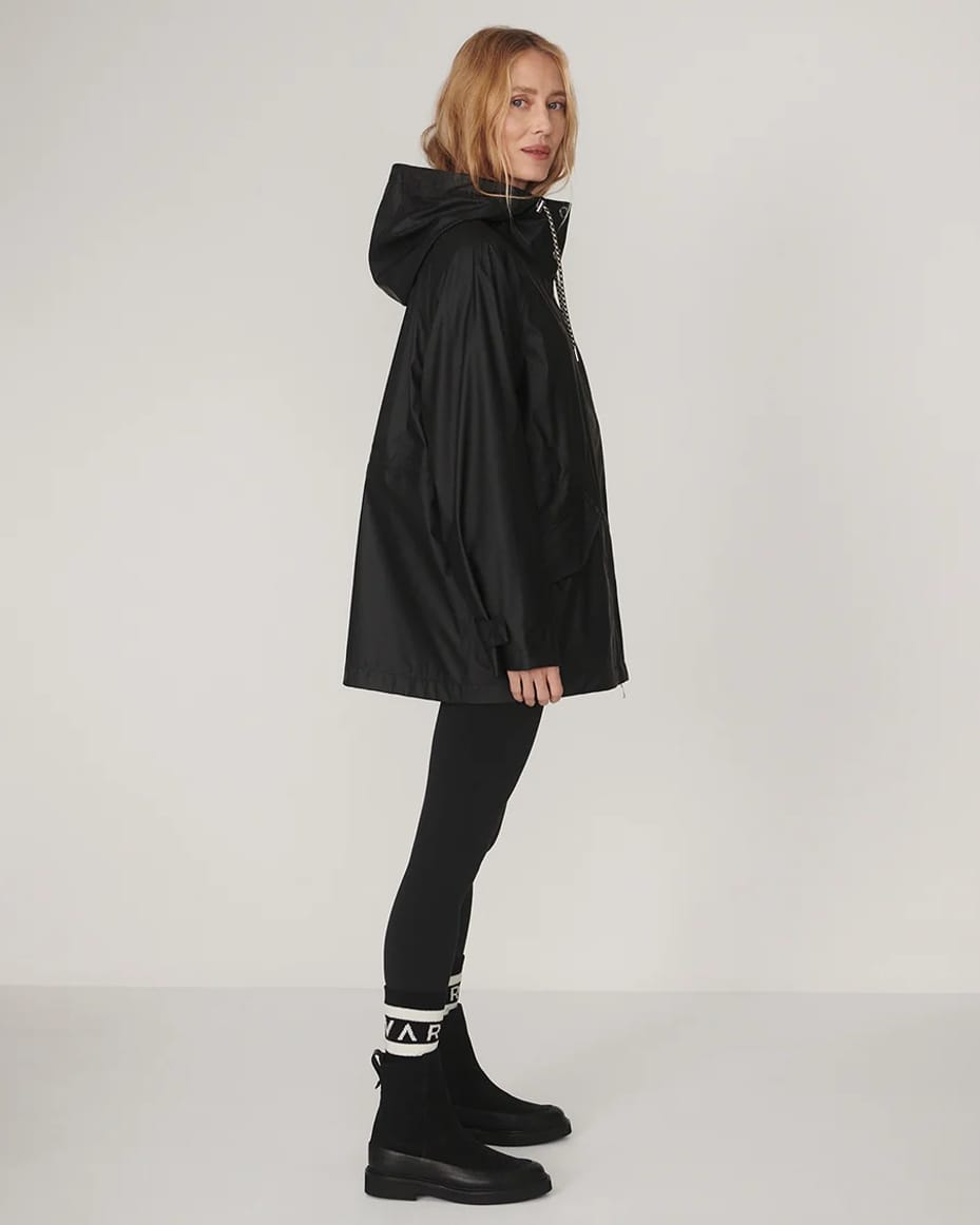 Varley Orlen Short Rain Jacket Black