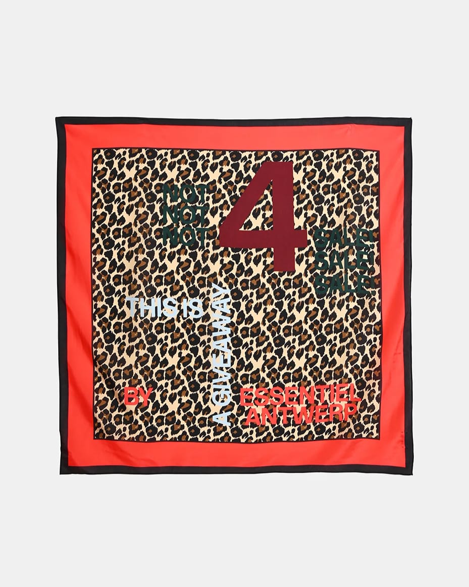 Essentiel Antwerp Kourage Square Scarf