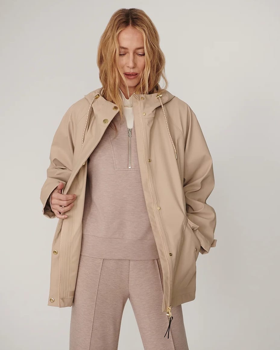 Varley Orlen Short Rain Jacket Light Taupe
