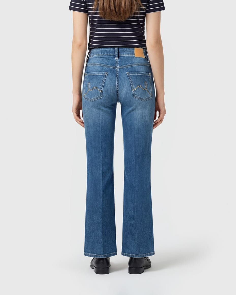 MAC Laura Jeans in Mid Blue Use Wash